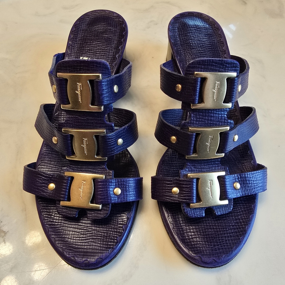 Salvatore Ferragamo vintage purple sandals size 5.5